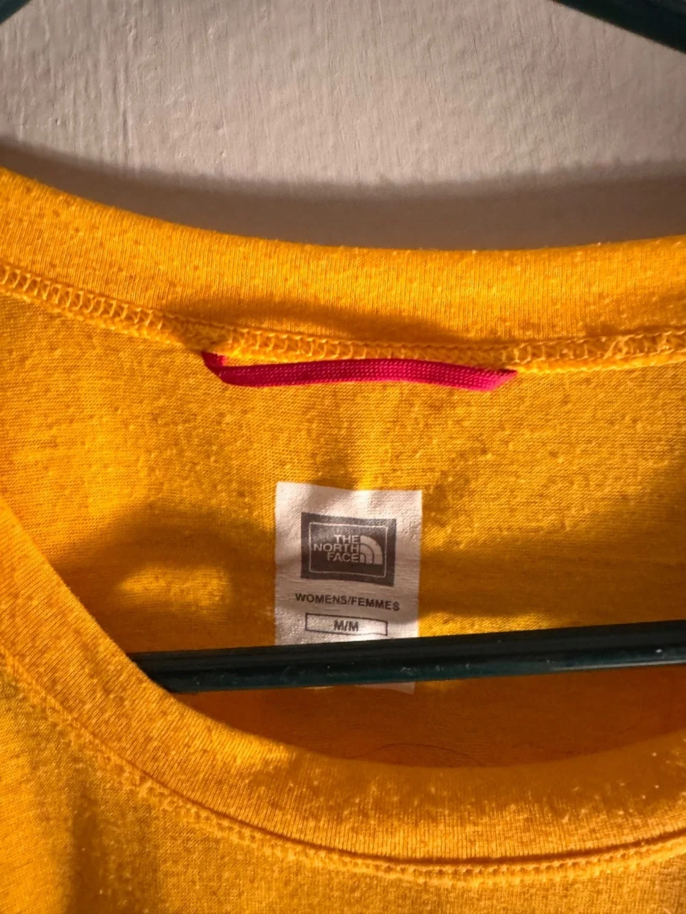 North Face Running shirt Graphic Tee with Sunburst Print size Medium